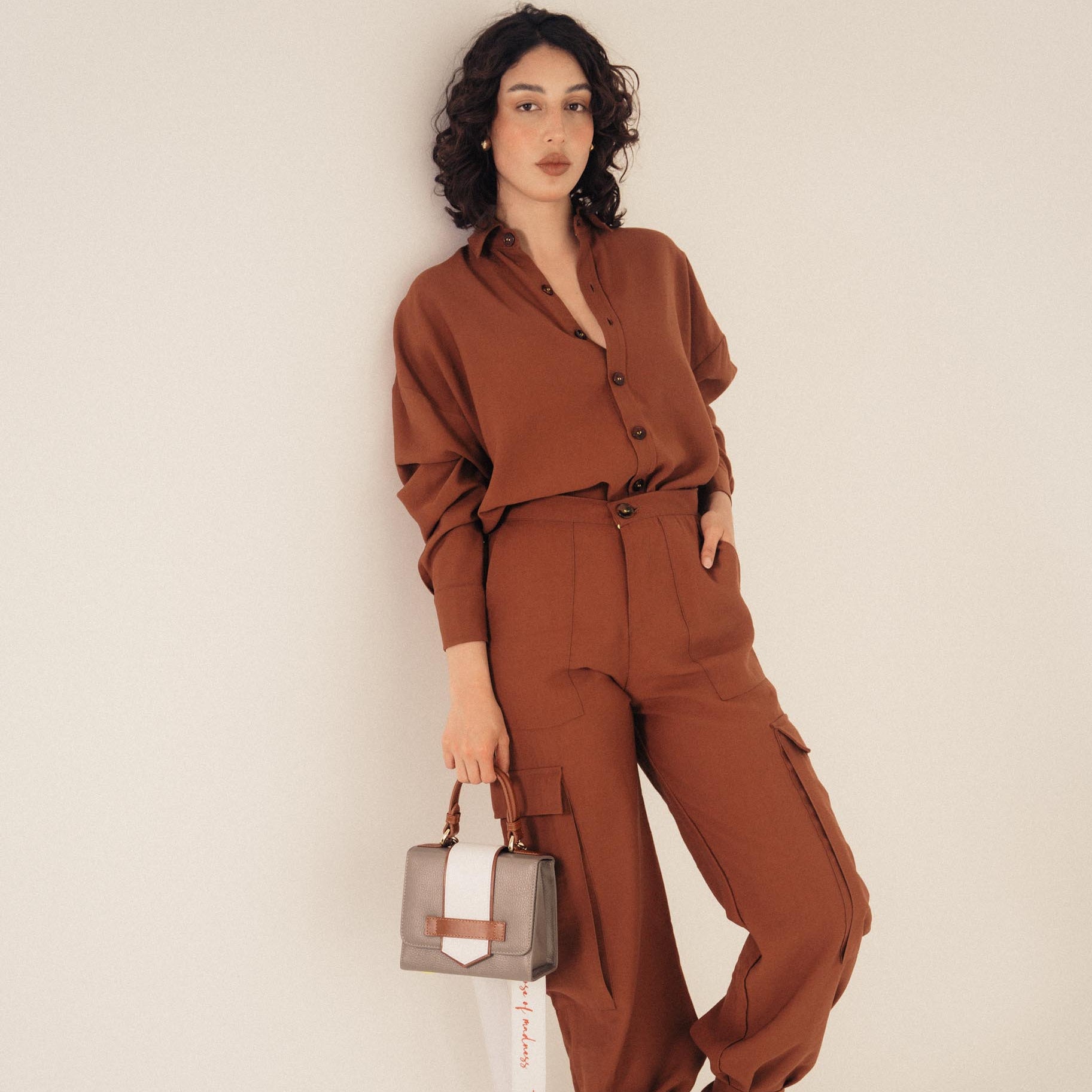 CAMISA - chocolate - DIVINA CASTIDAD