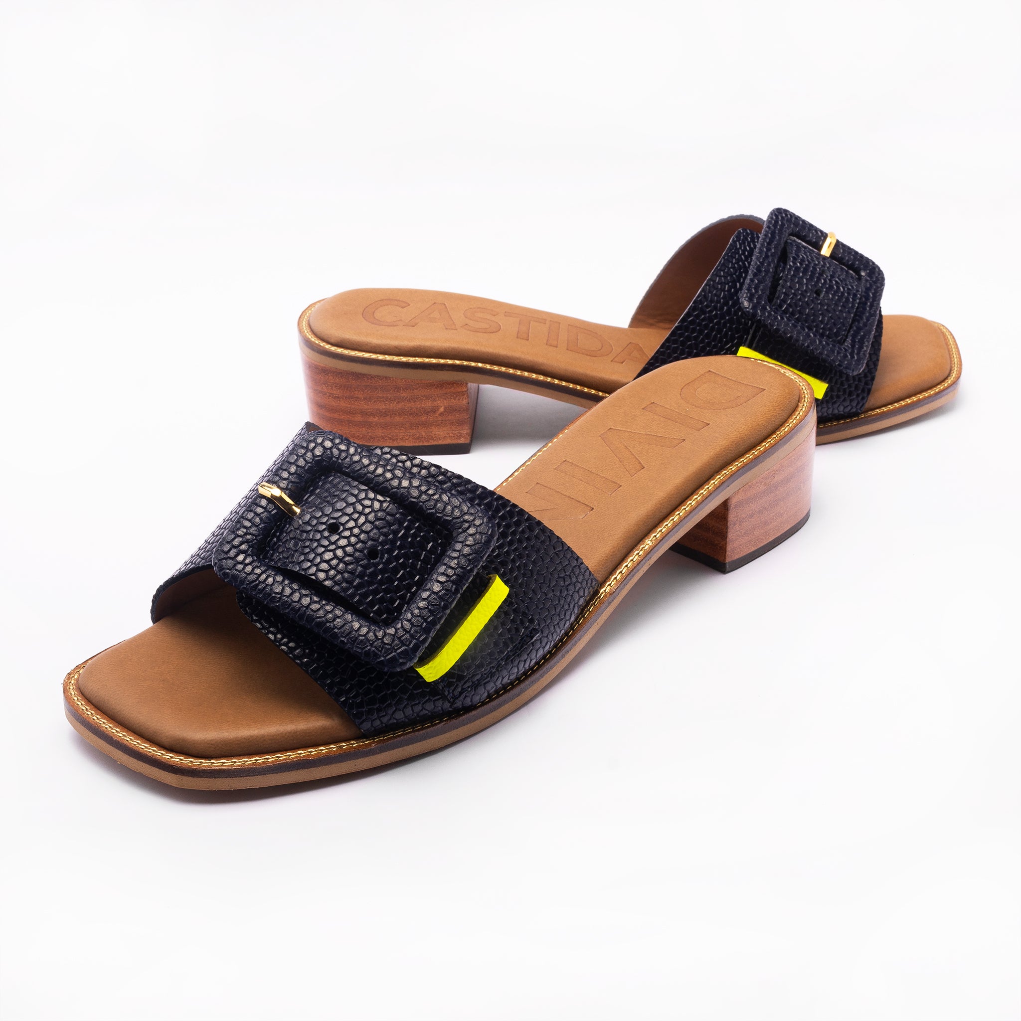 PALA hebilla SANDAL - navy BLUE - DIVINA CASTIDAD