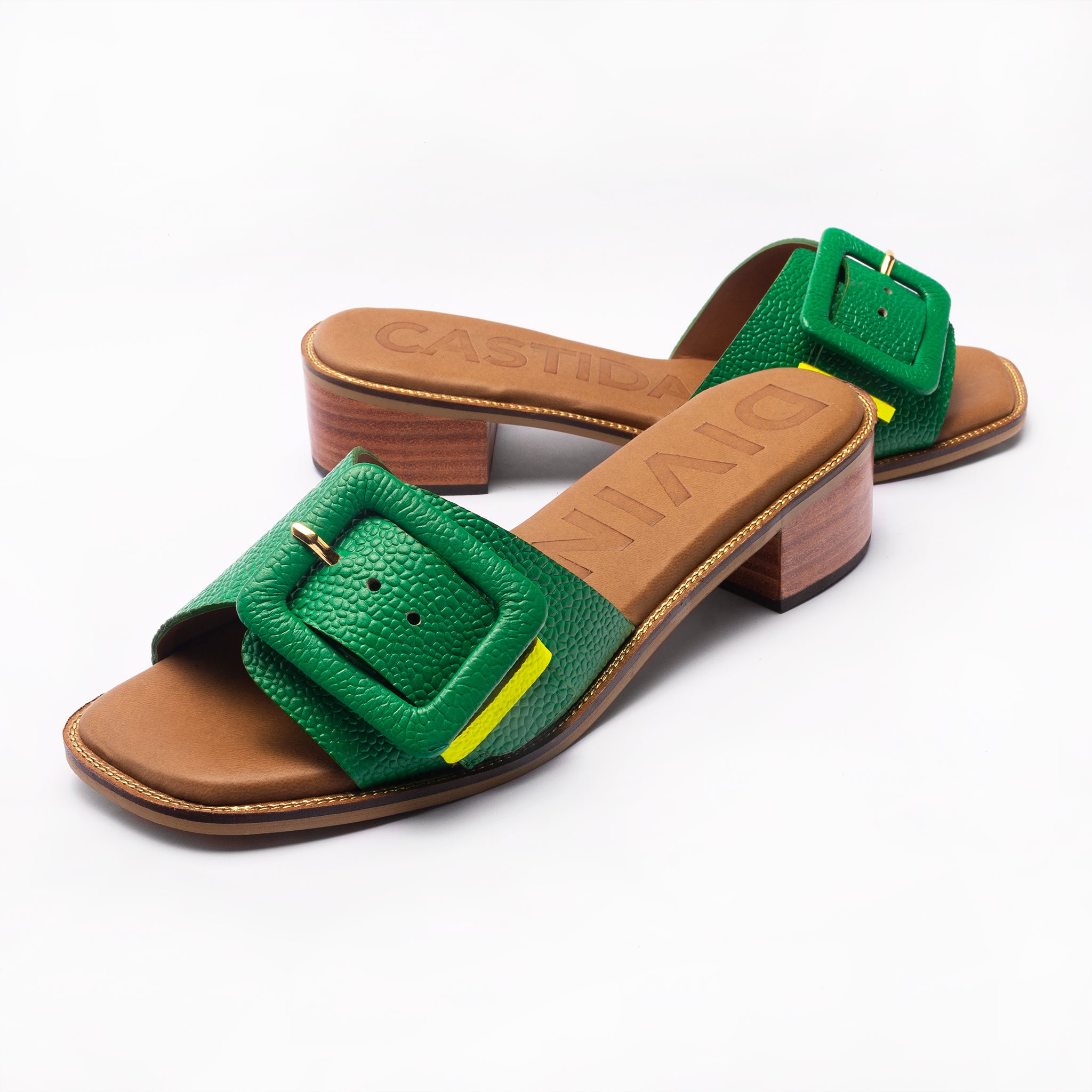 PALA hebilla SANDAL - verde TREBOL - DIVINA CASTIDAD