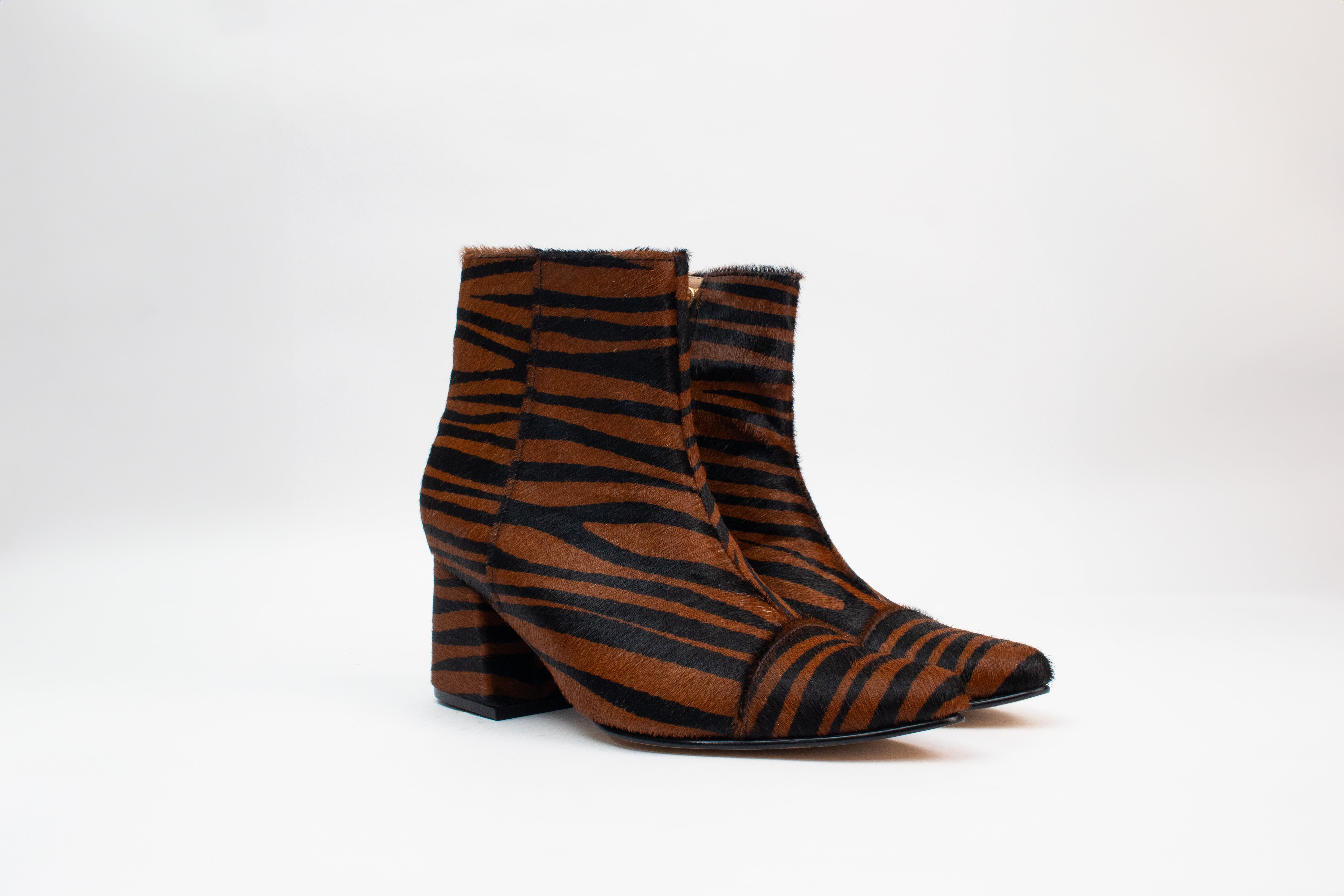 ANKLE boots pelo - ZEBRA