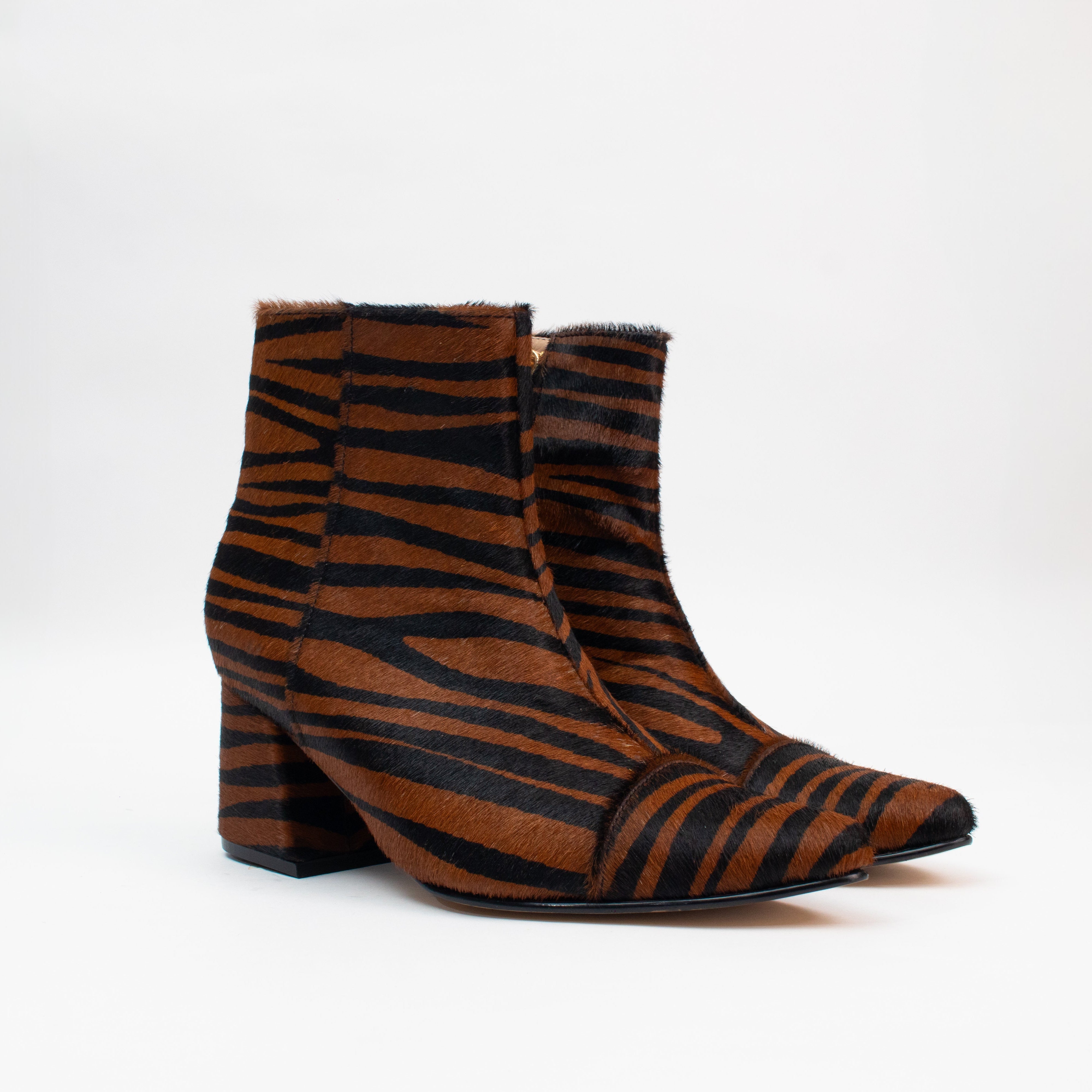 ANKLE boots pelo - ZEBRA