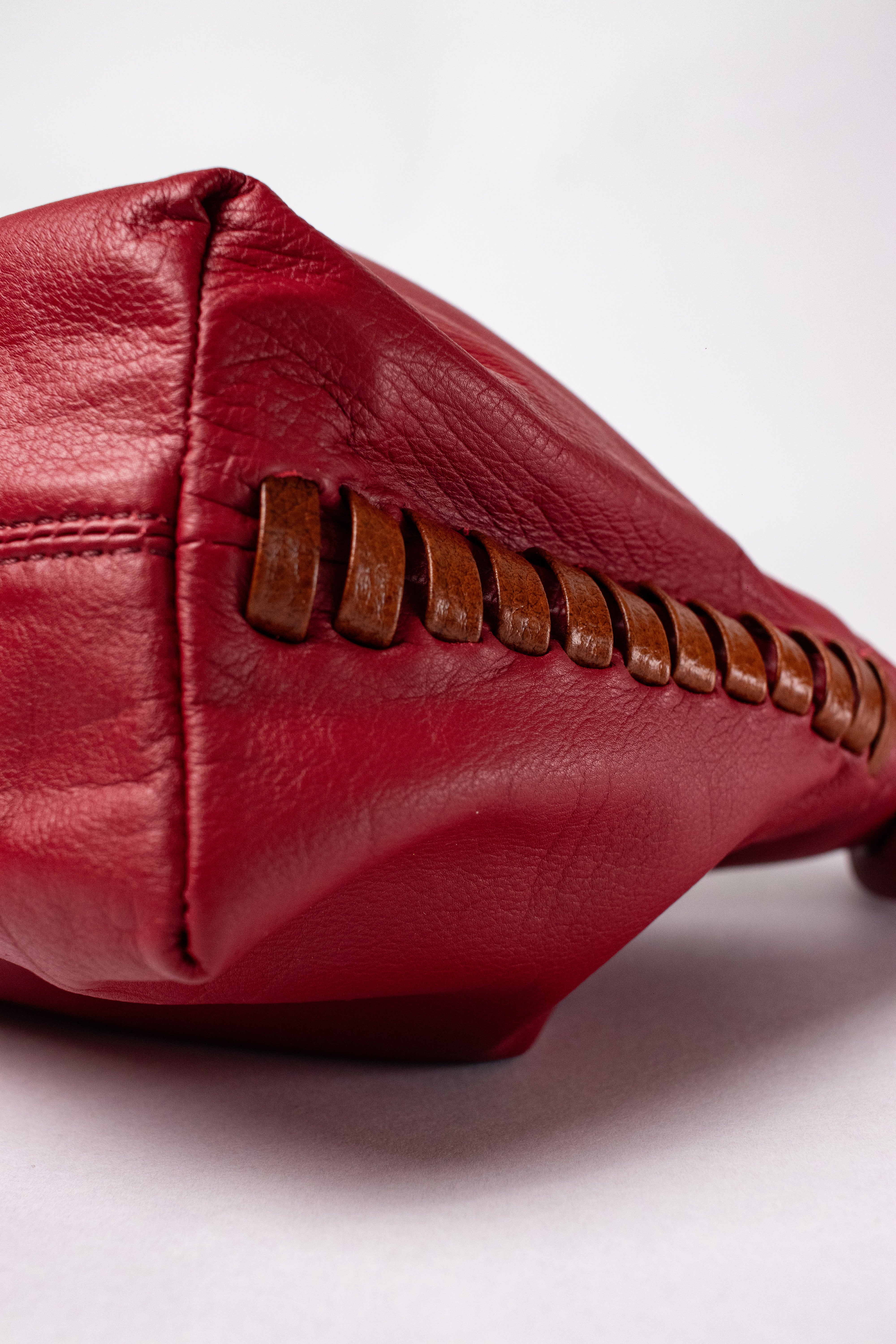 CHUNKIE baguette BAG - Burdeos x tejido caramelo.