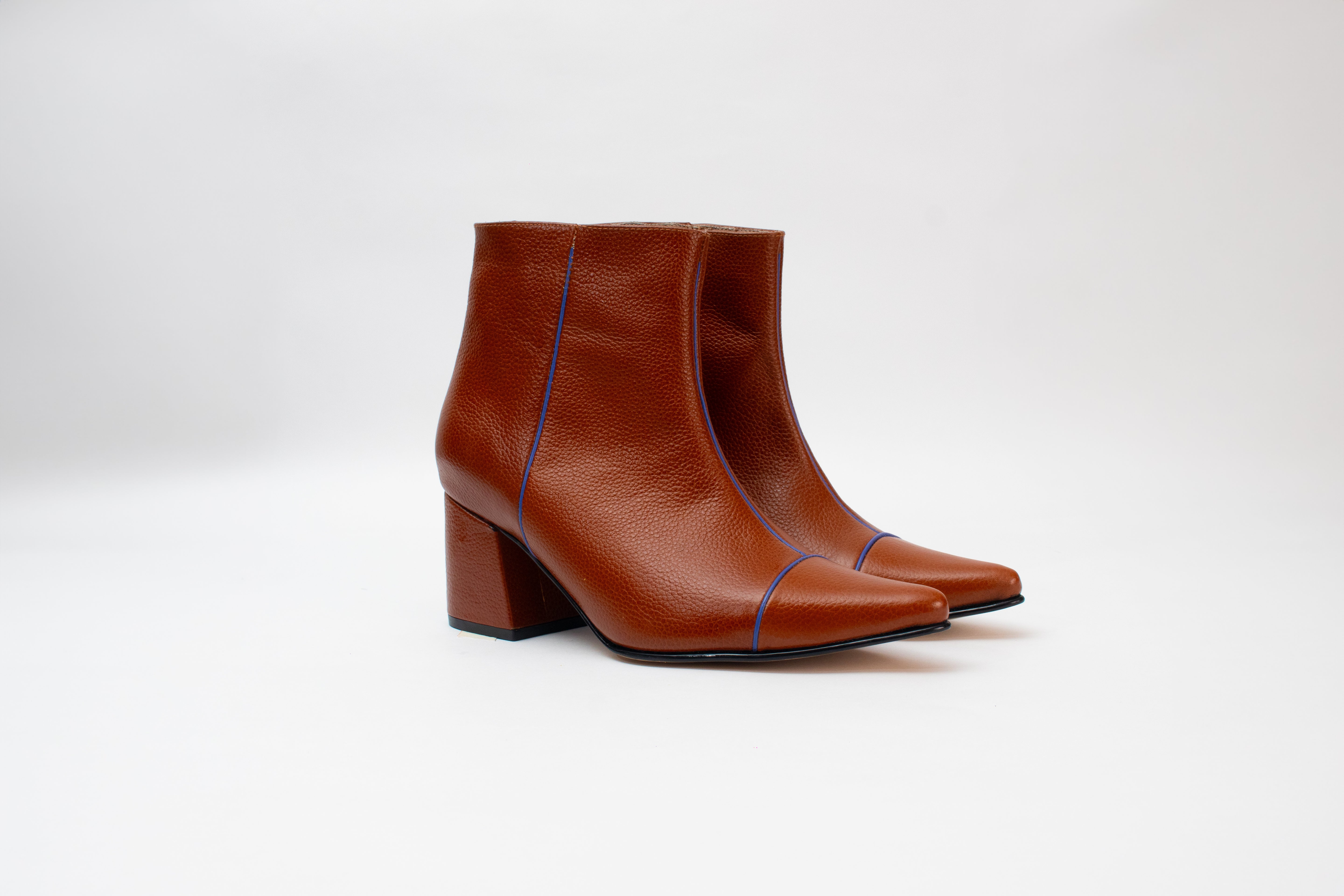 ANKLE boots - Caramelo x violeta