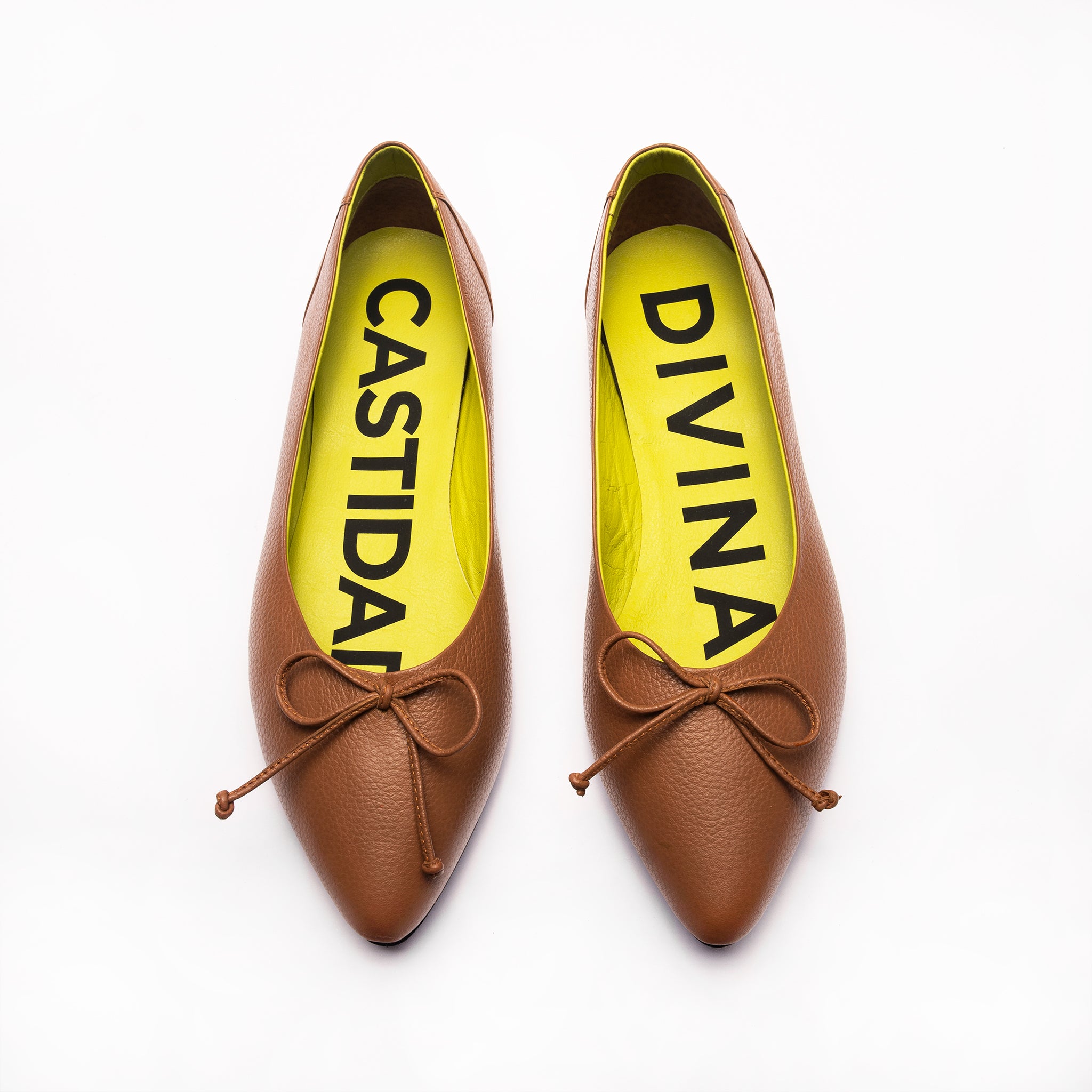 BUN ballerina - CAMEL - DIVINA CASTIDAD