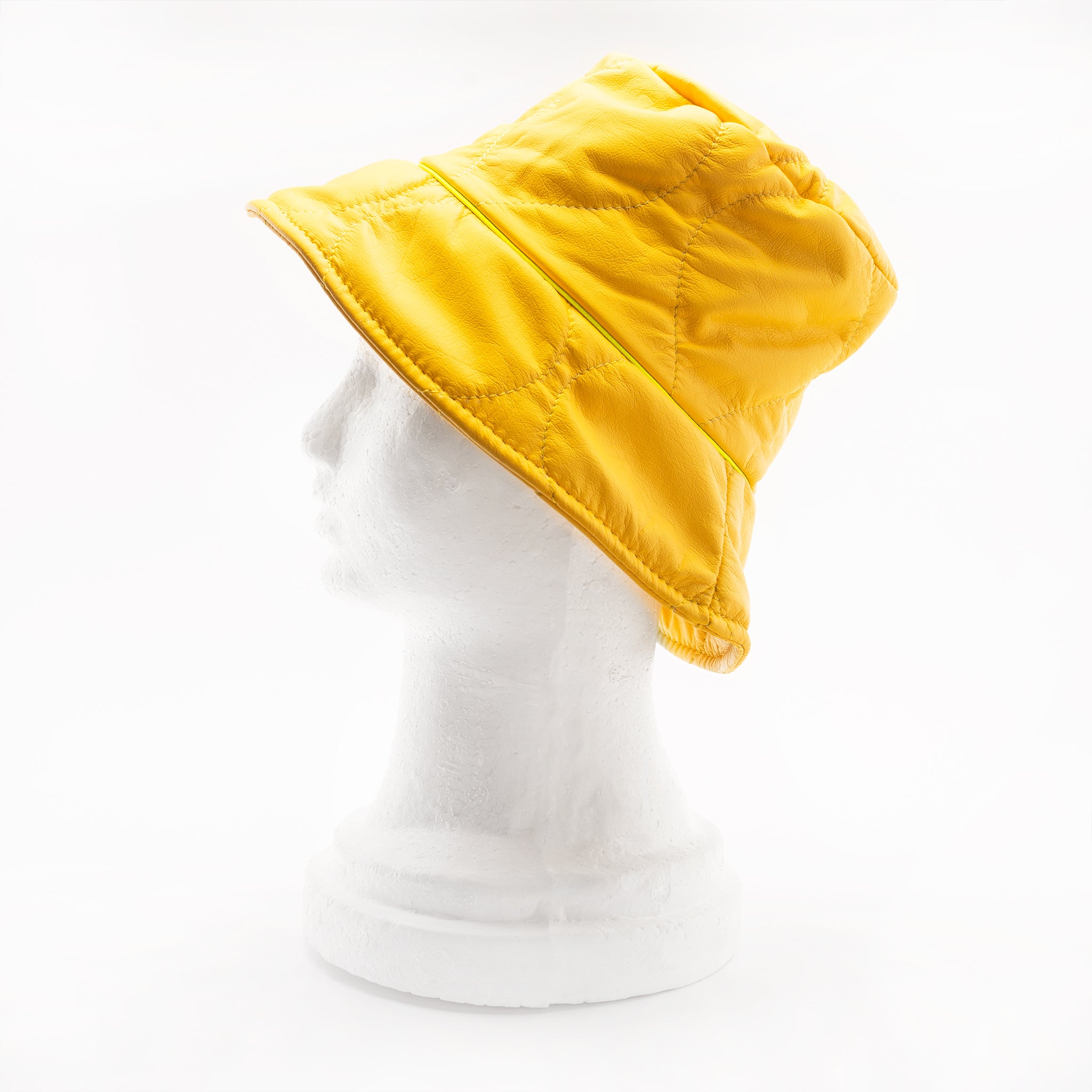 BUCKET hat - LIGHT yellow - DIVINA CASTIDAD