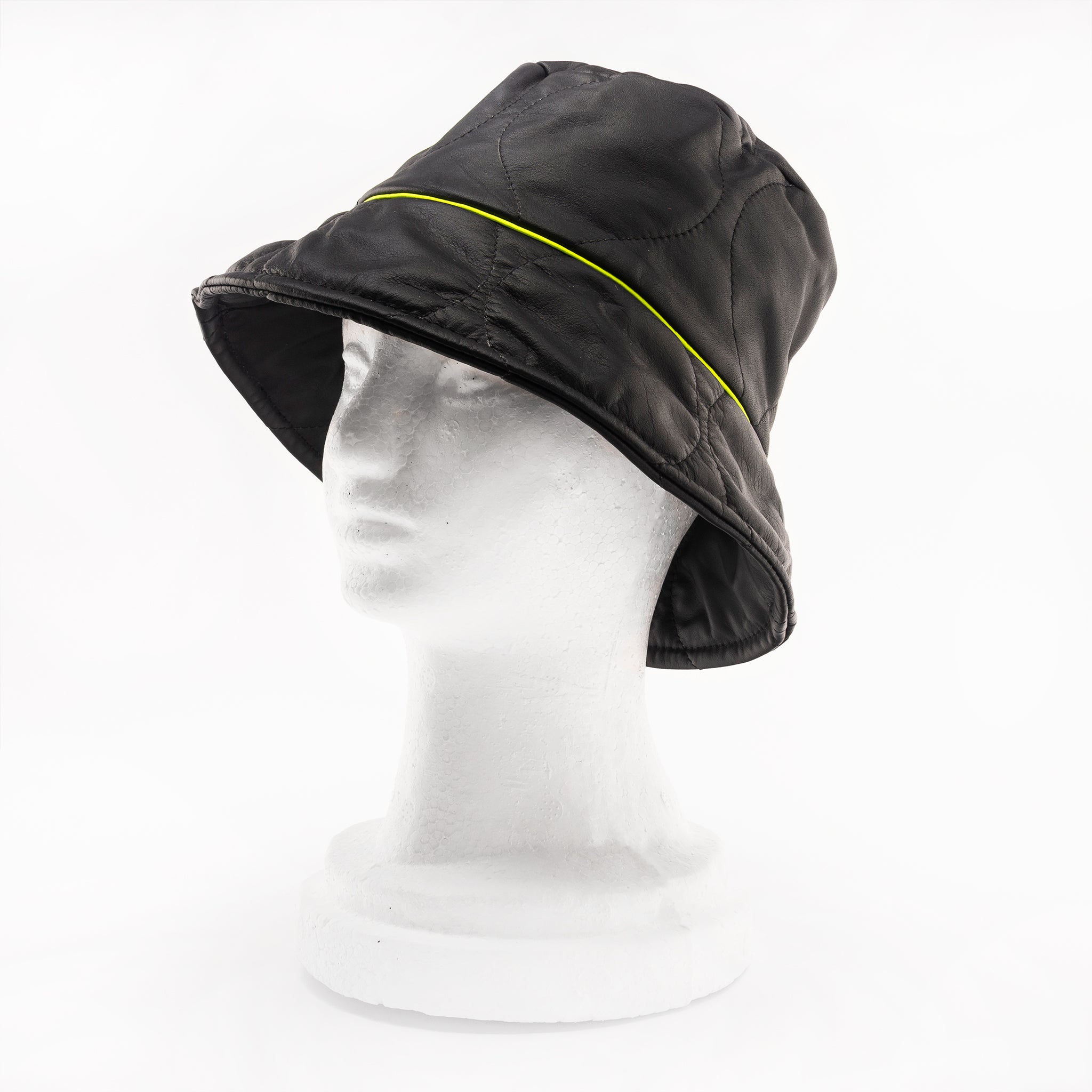 BUCKET hat - NEGRO - DIVINA CASTIDAD