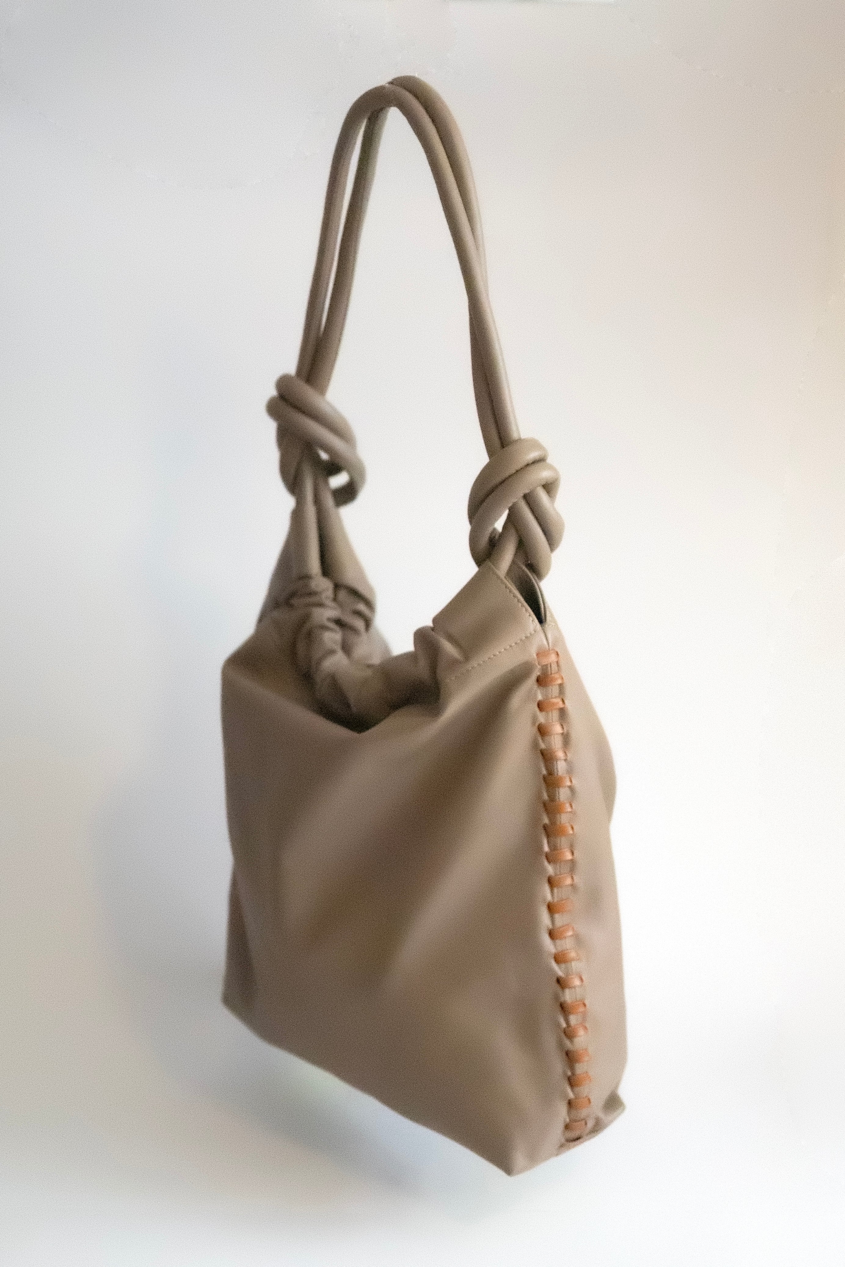 Chunkie Hobo Bag Taupe