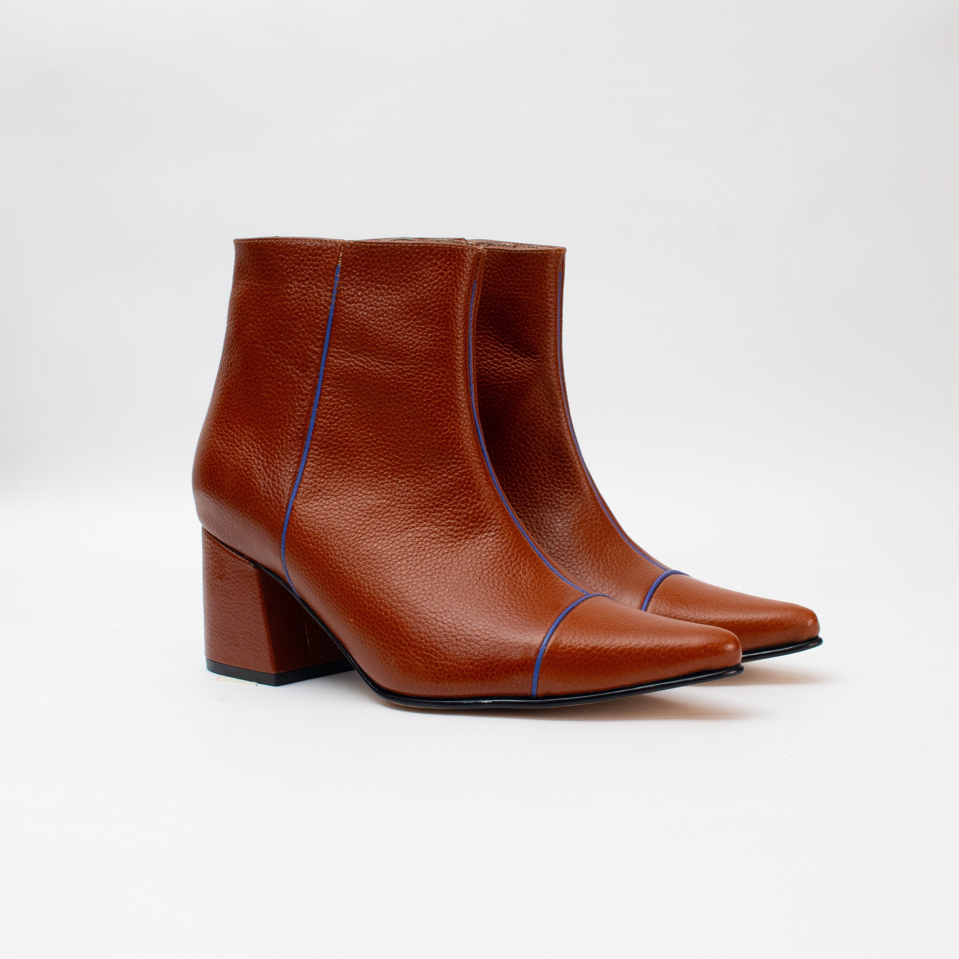 ANKLE boots - Caramelo x violeta