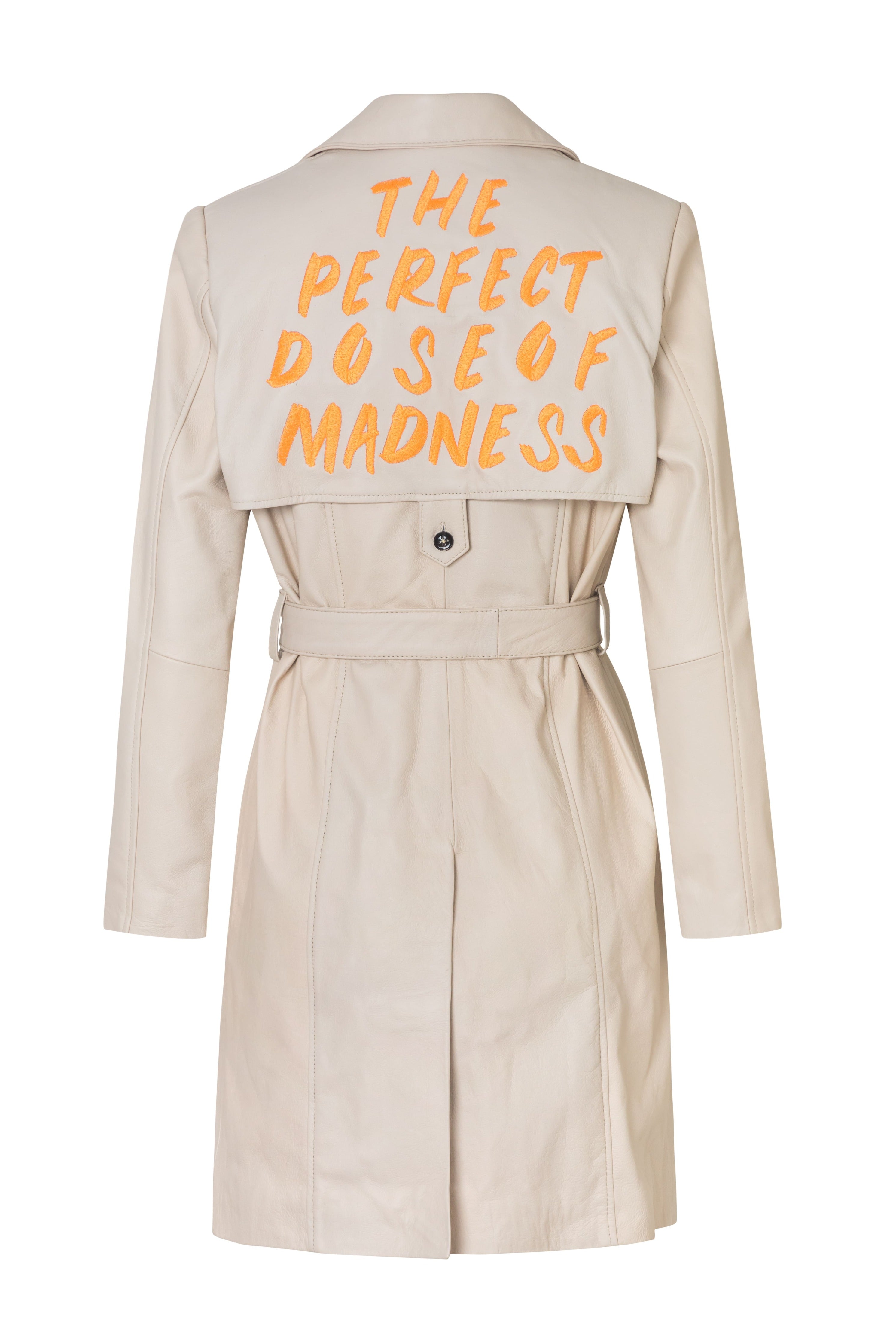 TRENCH coat - BEIGE - the PERFECT dose OF madness -